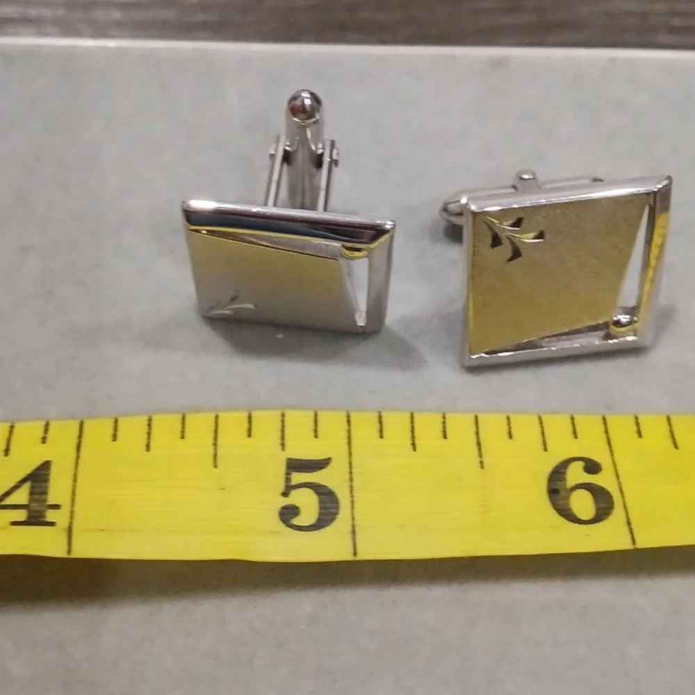 Swank Elegant Silver Men's Cufflinks